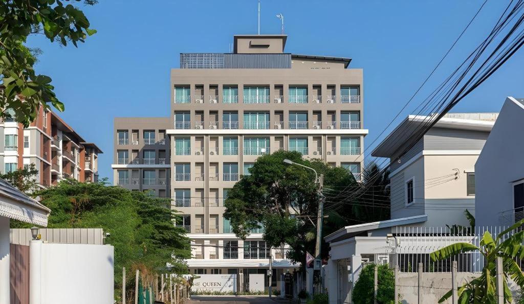 The Queen Palace Bangkok Luaran gambar